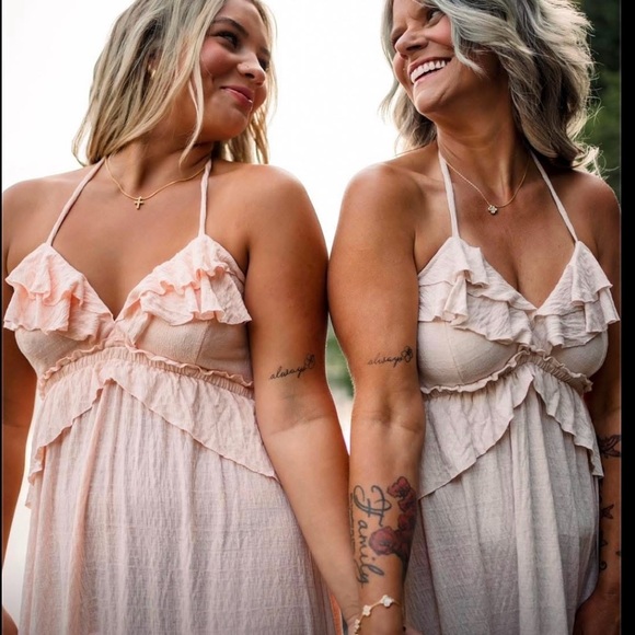 Meet your Posher, Reina - Picture 1 of 9